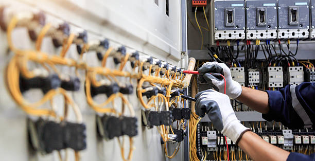 Professional Electrician technician working in Oak Grove, KY